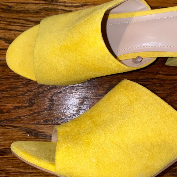 Yellow Heels - Picture 3 of 4